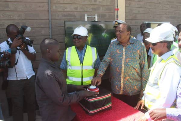 Uhuru Kenyatta commissions Africa's largest wind power project