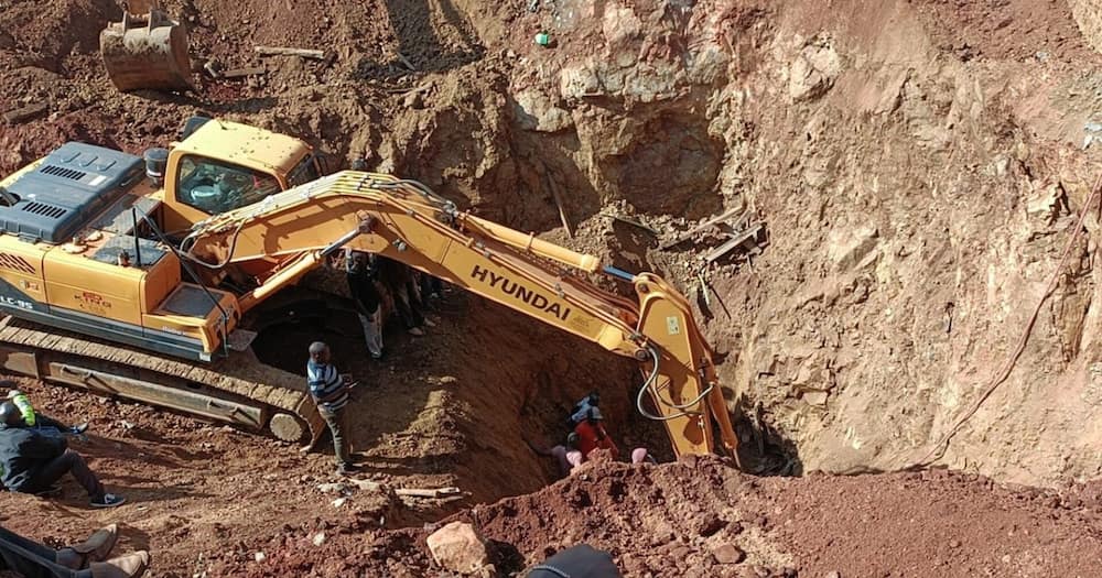 8 people are fighting for their lives in Siaya after a gold mine collapsed.