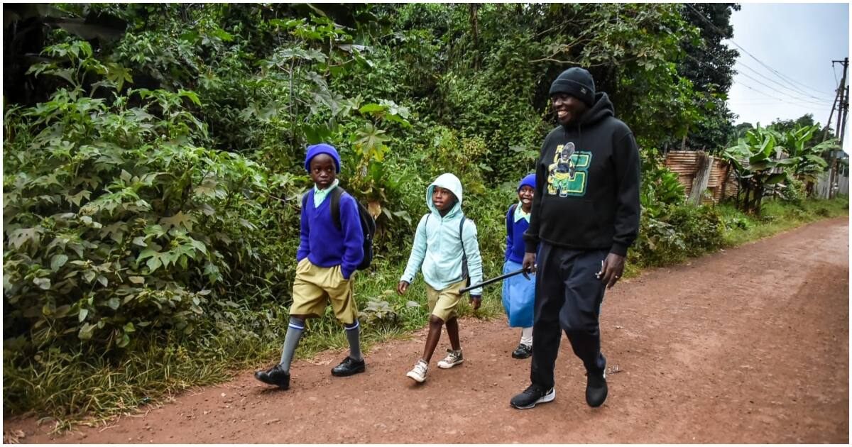 Photo Of Rigathi Gachagua Walking With Unbothered School Children ...