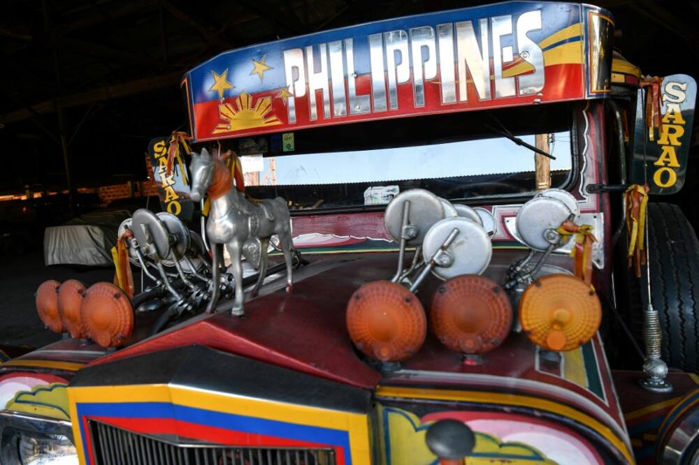 Sarao Motors was one of the first companies to produce jeepneys after founder Leonardo Sarao Sr gave up driving horse-drawn buggies to make motorised public transport in the early 1950s