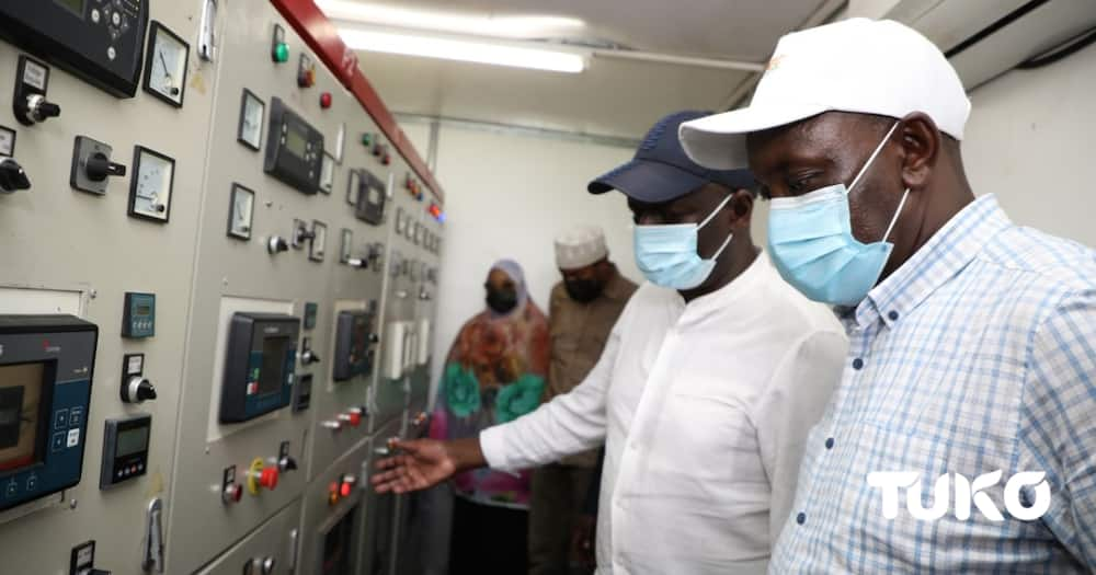 Energy Cabinet Secretary Charles Keter commissioned Hulugho Power Station. Photo: TUKO.co.ke.