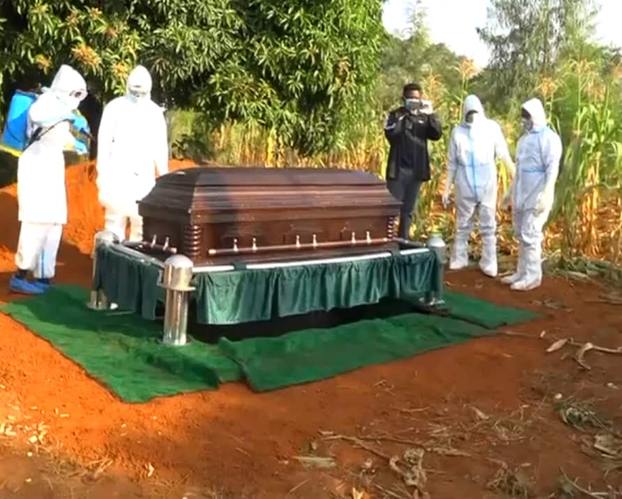 Papa Shirandula: Kenyans impressed by decorum, orderliness witnessed during actor's burial