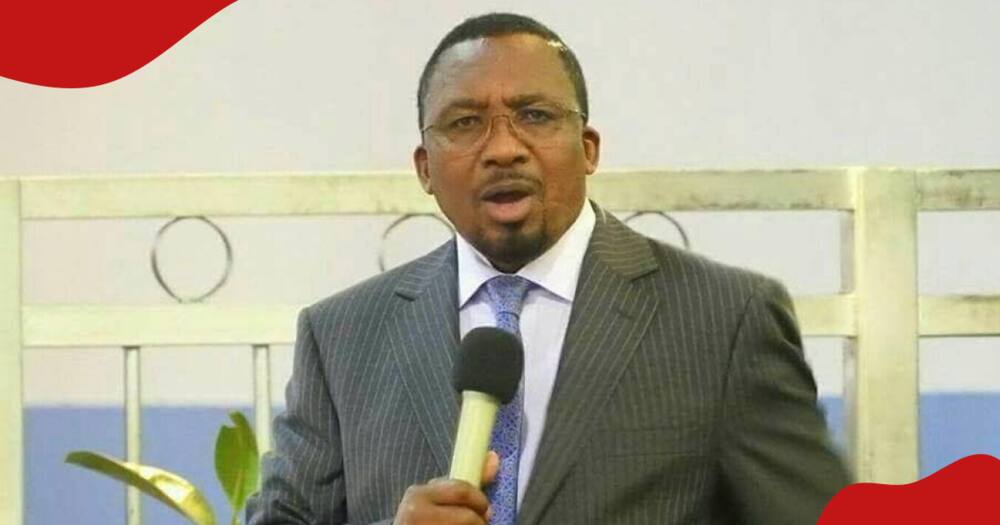 Pastor Ng'ang'a blasted EACC officials claiming he stole public land.
