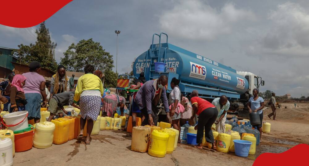 Nairobi Metropolitan water tanker supplies city residents with water