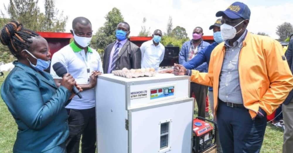 We want William Ruto's wheelbarrows, you can keep your money, Nyanza youth tell Raila Odinga