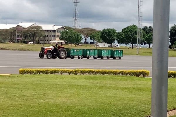 Ethiopian Airlines: Remains of plane crash victims arrive in Nairobi