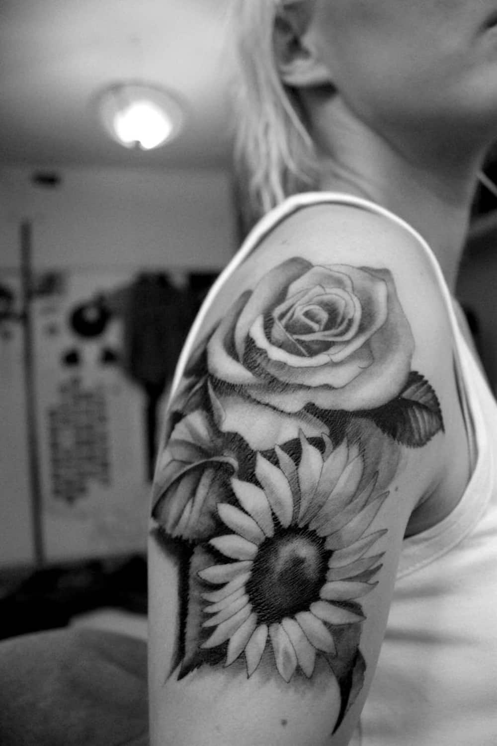 Daisy tattoo designs