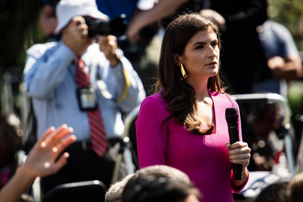 Kaitlan Collins bio: salary, net worth, parents, measurements ...