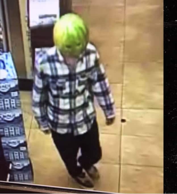 Thieves wear watermelons on their heads to hide their faces during theft at shop