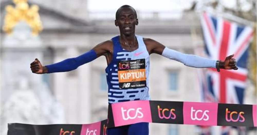 Chicago Marathon: Kelvin Kiptum Aweka Rekodi Mpya ya Dunia na kuvunja ya Eliud Kipchoge
