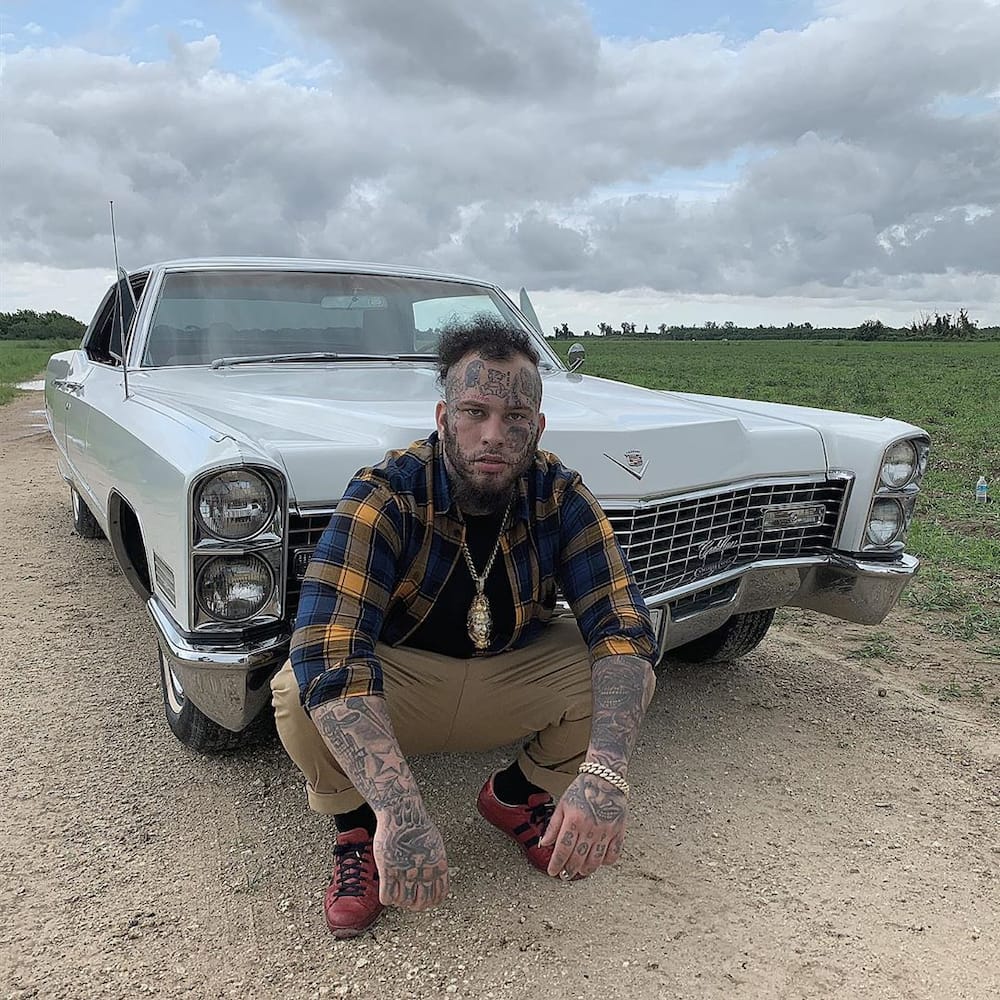 Stitches rapper: age, height, net worth, wife, tattoos, death rumors 