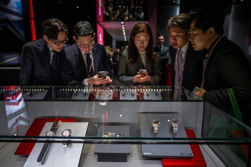 Switzerland's major luxury watch brands are cautiously optimistic that Chinese tourists will boost sales this year
