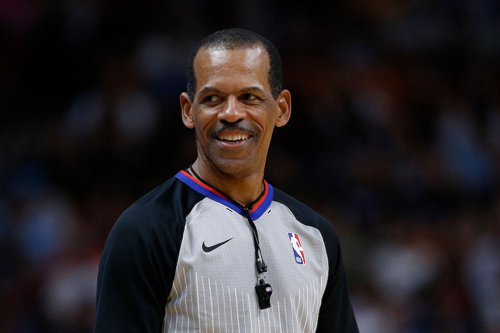 How much do NBA referees make