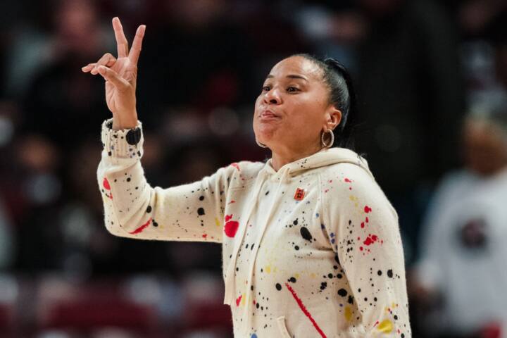 Dawn Staley's ethnicity, parents, nationality, and siblings - Tuko.co.ke