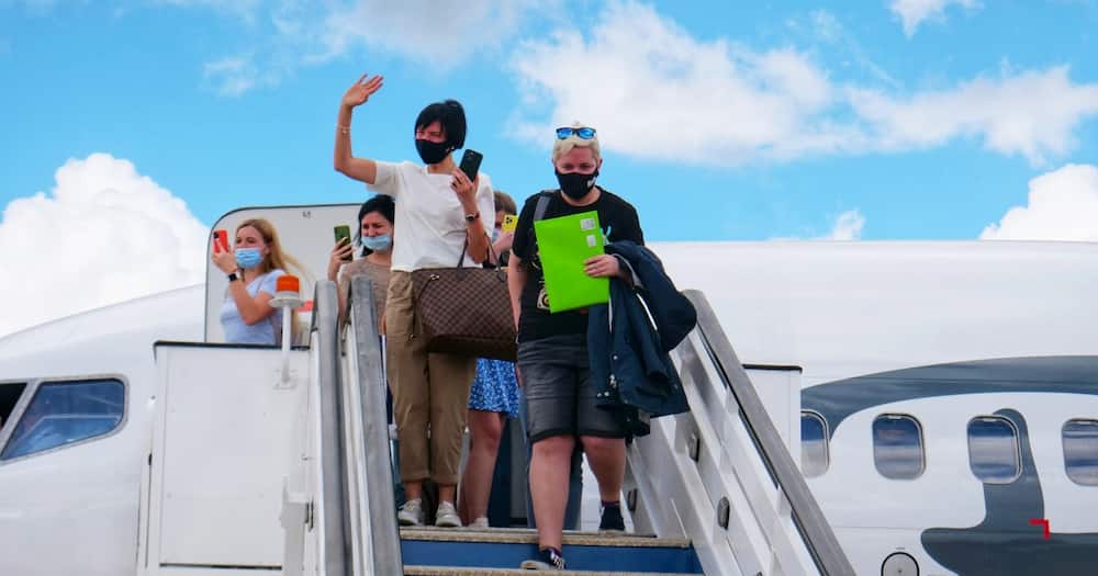 Kenyans Decry Discrimination after Ukrainian Plane Lands with Tourists: "We Can't Leave Nairobi for Mombasa"