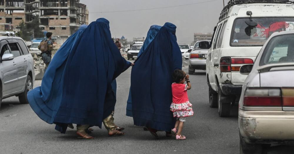 Taliban has banned women from travelling long-distance without men. Photo: Getty Images.