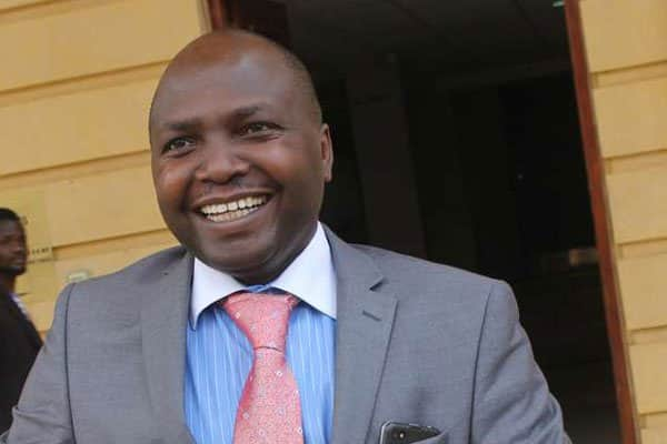 Dennis Itumbi na wakili Donald Kipkorir wagombania pesa za Tanga Tanga