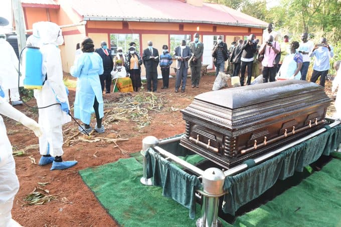 Papa Shirandula: Kenyans impressed by decorum, orderliness witnessed during actor's burial