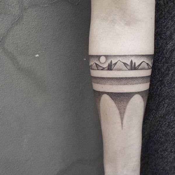 women's armband tattoo