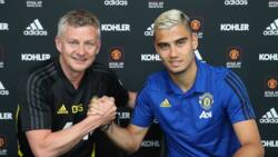 Manchester United star signs new 4-year deal at Old Trafford