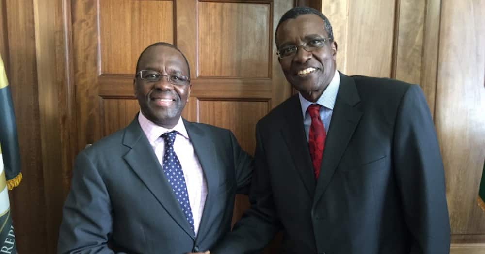 Former chief justices Willy Mutunga (l) and David Maraga (r). The two have turned out to be harsh critics of President Uhuru Kenyatta.