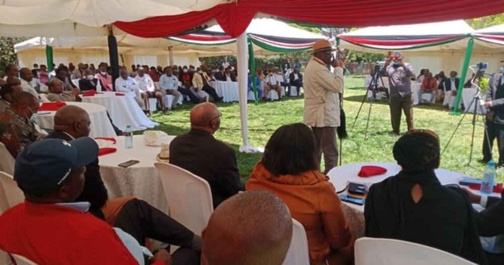 Senator Muthama accused Wiper leader Kalonzo Musyoka of breaking his home.