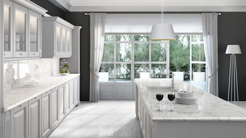 Classic white kitchen design idea