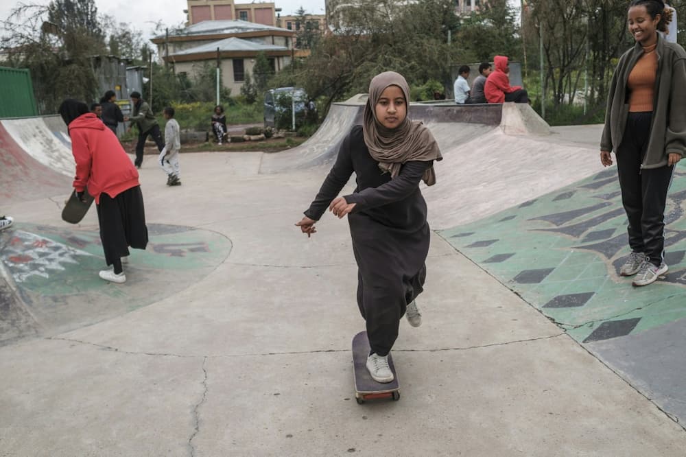 Iman Mahamud, 17, told AFP that skating had helped her defeat her fears