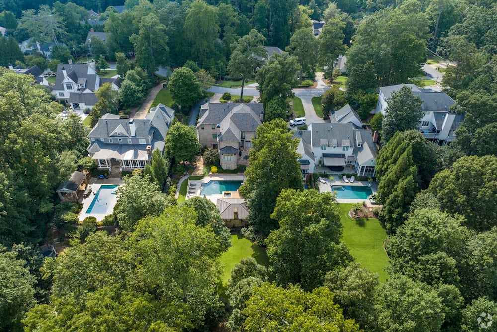 A residential area in the Chastain Park neighborhood of Atlanta, Georgia.