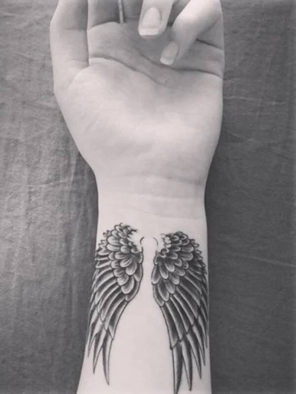 Cute Wrist Tattoo Ideas for Women  Fashionisers