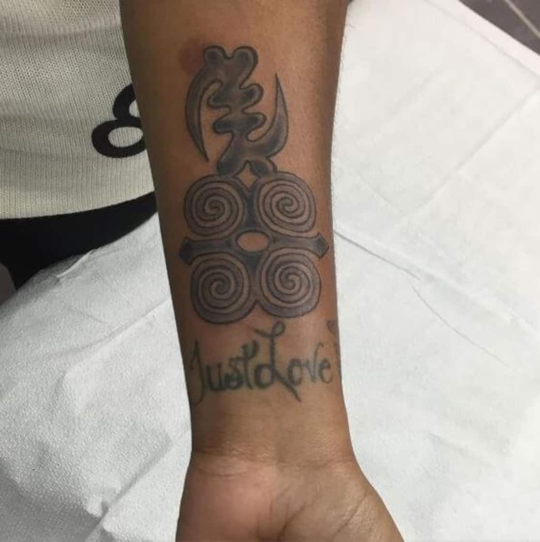 Nigerian tattoos and meanings