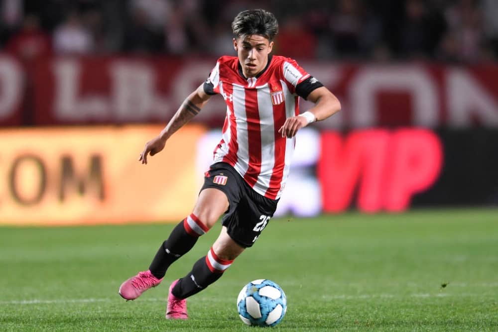 Manchester City complete the signing of Argentina starlet Dario Sarmiento from Estudiantes