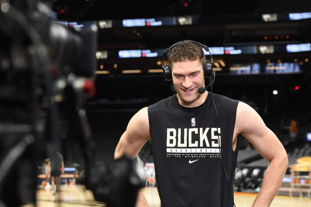 Brook Lopez's brother, wife, net worth, height, ethnicity, parents, teams