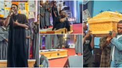 Gospel Singer Arrives on Stage in Coffin, Photos Go Viral: "Mad Things”