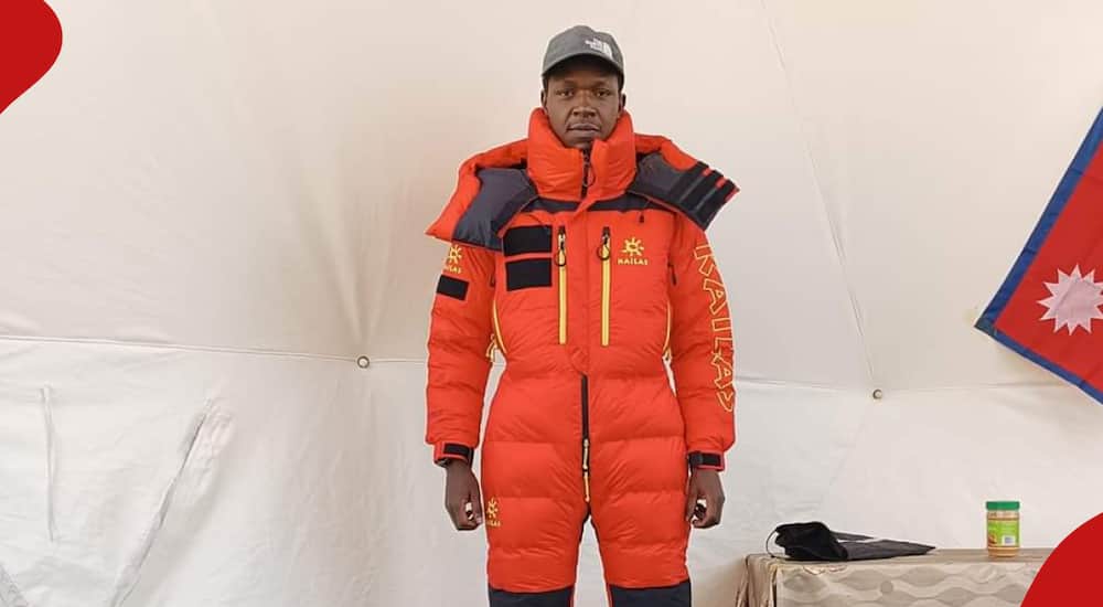 Mkenya Anayefanya Kazi Benki Atoweka Akiwa Mita 8,000 Kwenye Mlima Everest