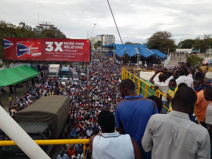 Likoni Ferry: Stampede leaves 13 passengers injured