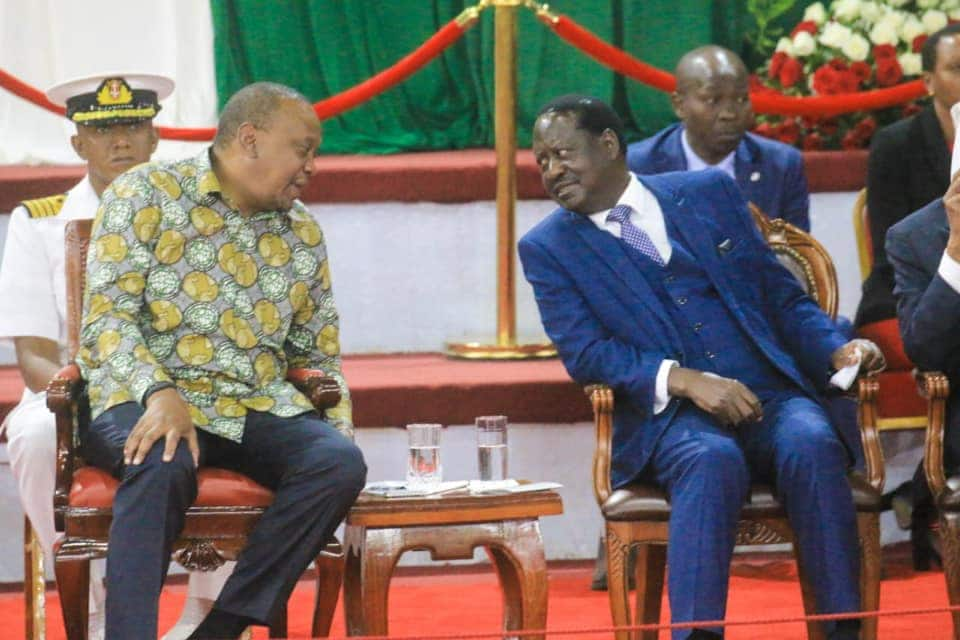 Raila ampongeza Uhuru kwa kusaidia kuondoa utata kuhusu ugavi wa fedha