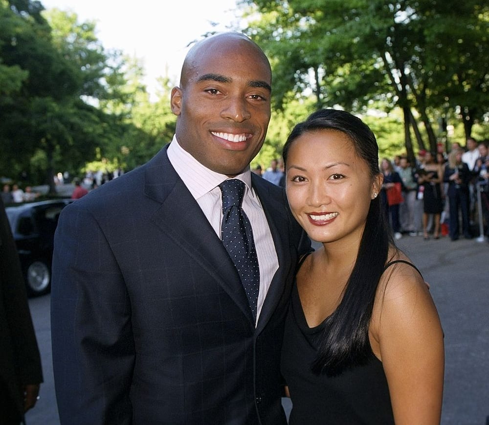 FOX Sports: NFL on X: Congratulations to Tiki and Ronde Barber for  becoming the first pair of twins to call an NFL game.   / X