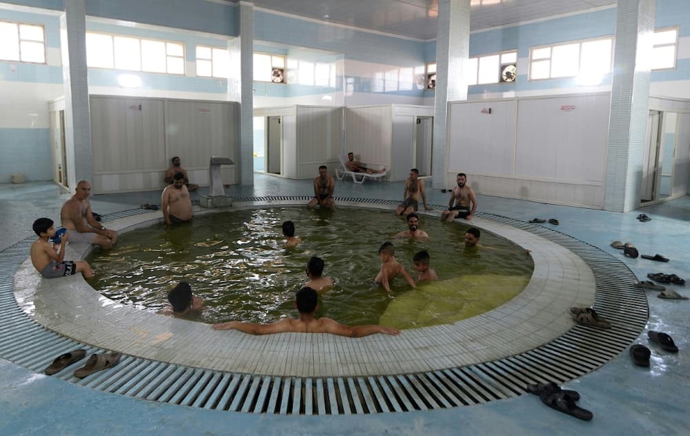 The reopening of the Hamam al-Alil baths, on the banks of the Tigris River, contributes to a return to normality in northern Iraq, even if the scars of conflict remain