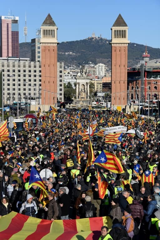 Several thousand Catalan separatist protesters hit the streets to express their opposition to the Franco-Spanish summit being held in Barcelona