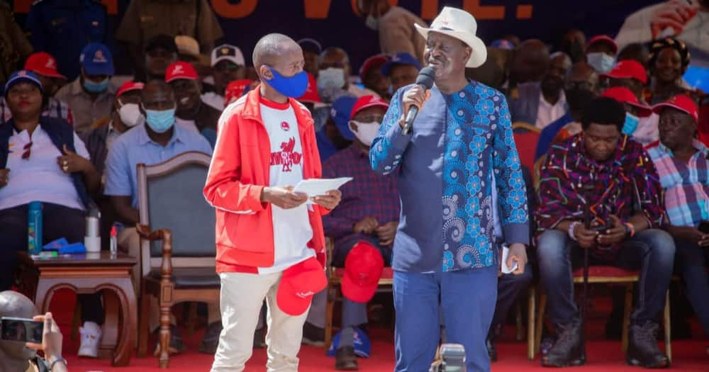 Mwanajeshi wa Baba: Raila Odinga Ampa Kazi Hawker wa Thika