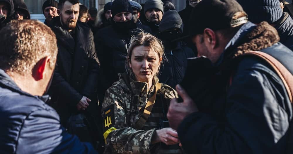A woman in the frontline war in Ukrainian.