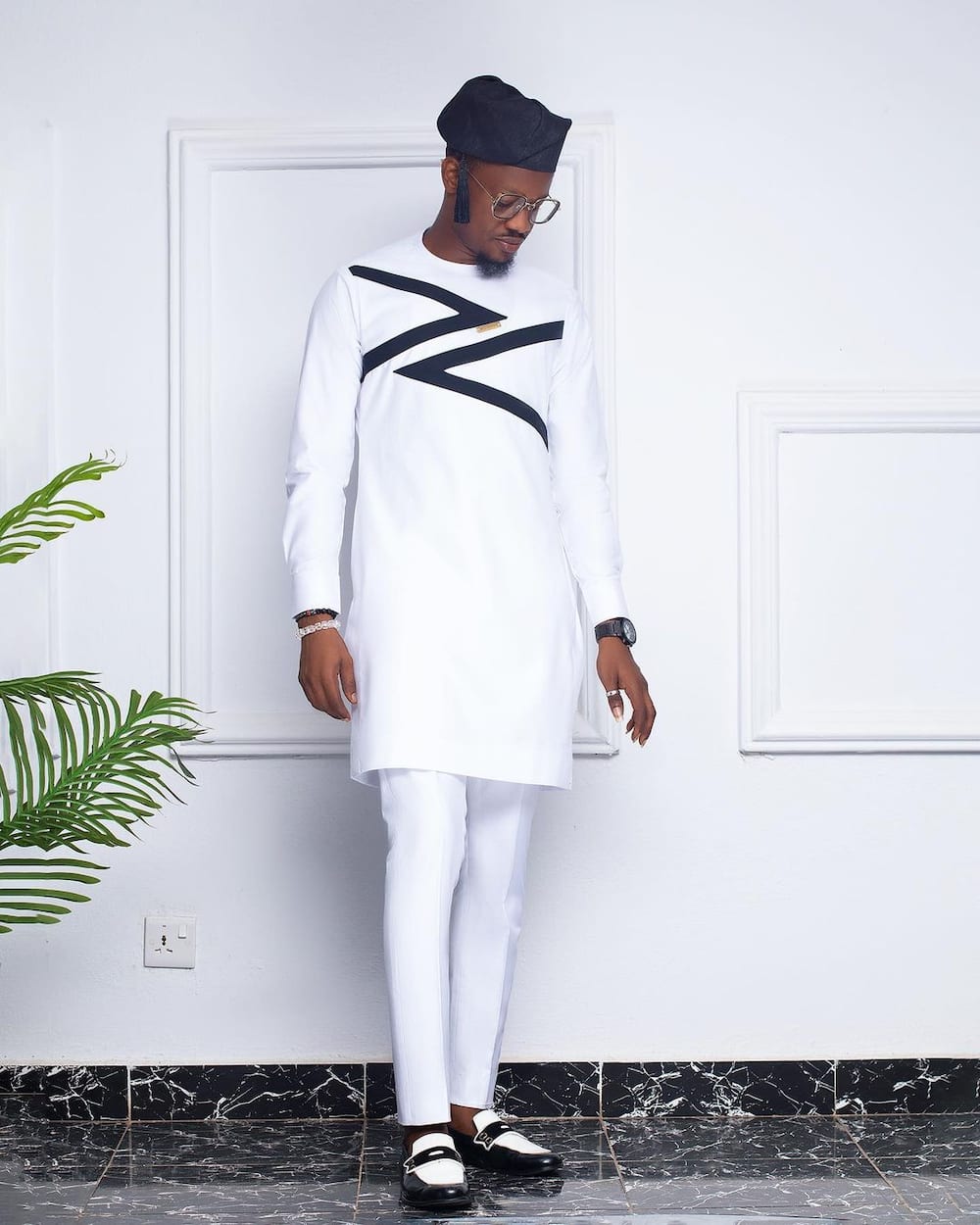 White senator styles for males who are classy and luxurious - Tuko.co.ke