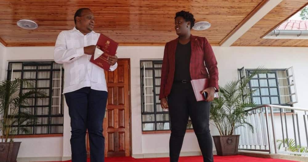 Mtoto wa baba: Winnie Odinga ajumuika na Rais Uhuru wakati wa ziara Kisumu