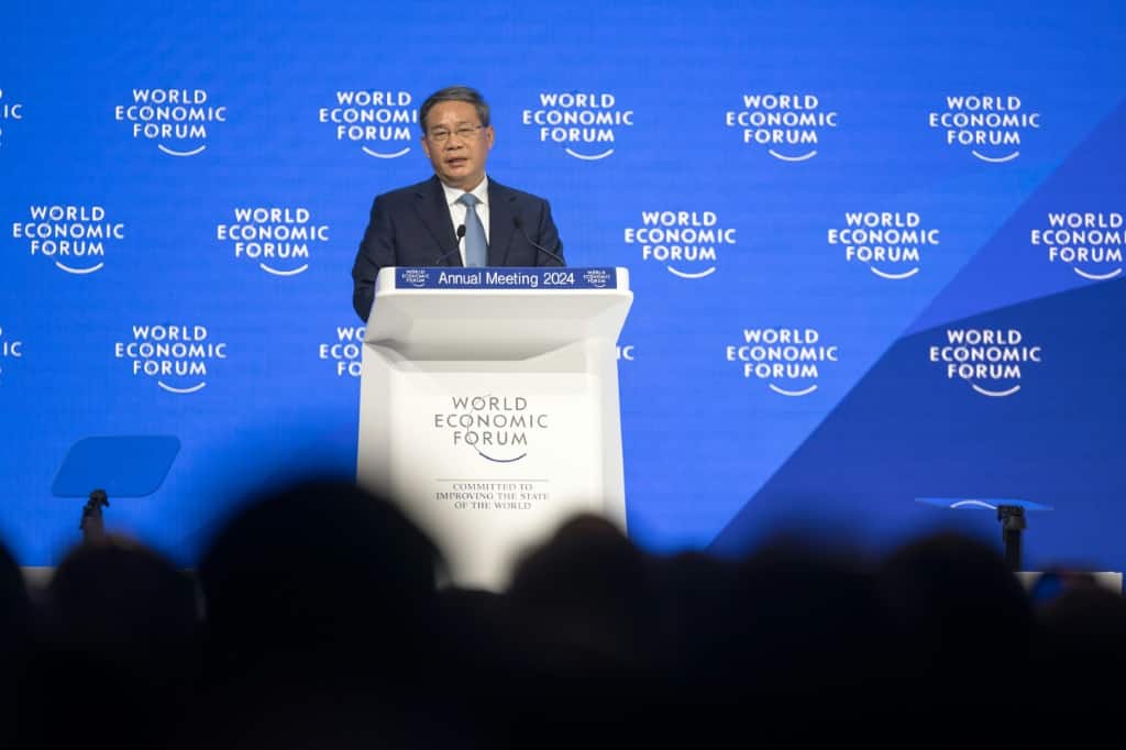 中国总理在达沃斯瞄准贸易“壁垒”