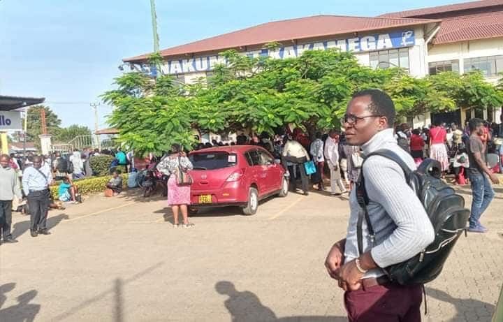 Near stampede in Kakamega as thousands flock supermarket to scramble for 15 job vacancies