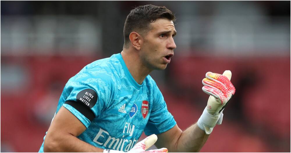 Emiliano Martinez: Arsenal keeper says he is ready to leave club if not assured of game time