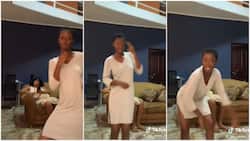 Mother Surprisingly Ignores Daughter as She Dances in Front of Her in Hilarious Video