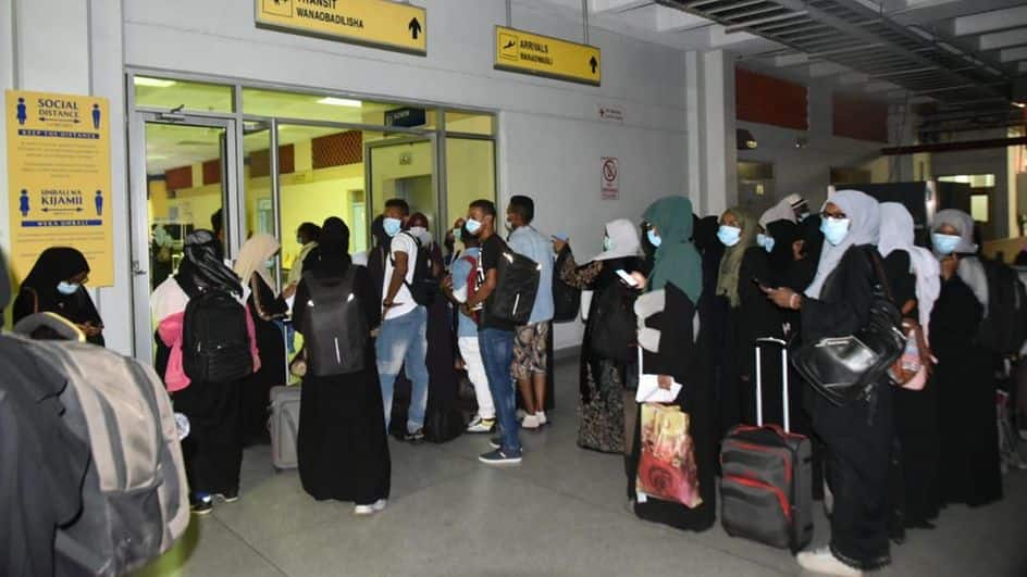 Mombasa: Parents, leaders receive 83 students who were stuck in Sudan for 3 months