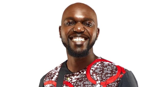 Larry Madowo funnily complains of hotel room neighbours having loud 'entanglement' session at 2am